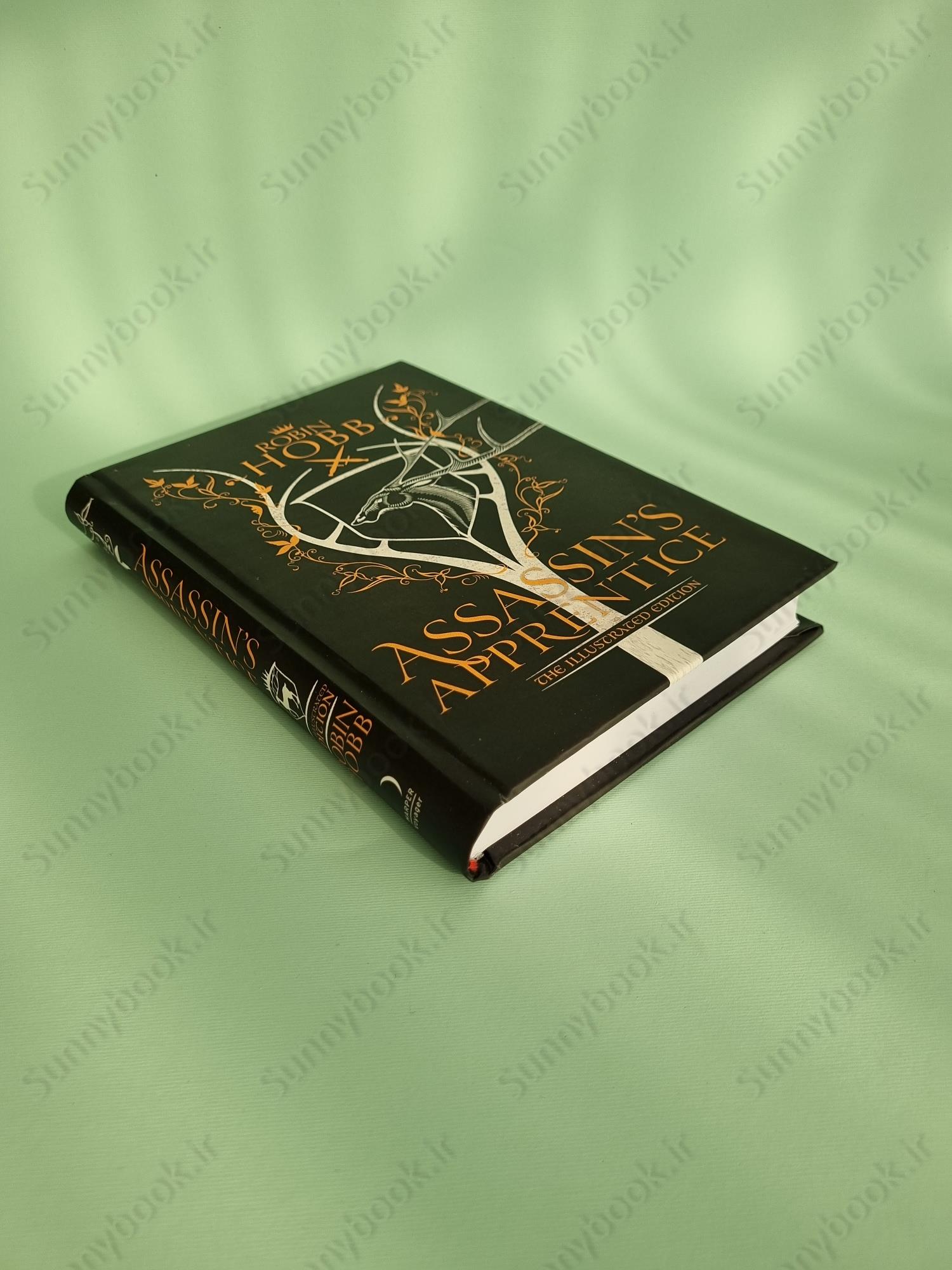 Assassin’s Apprentice The Illustrated Edition (The Farseer Trilogy 1) main 1 3