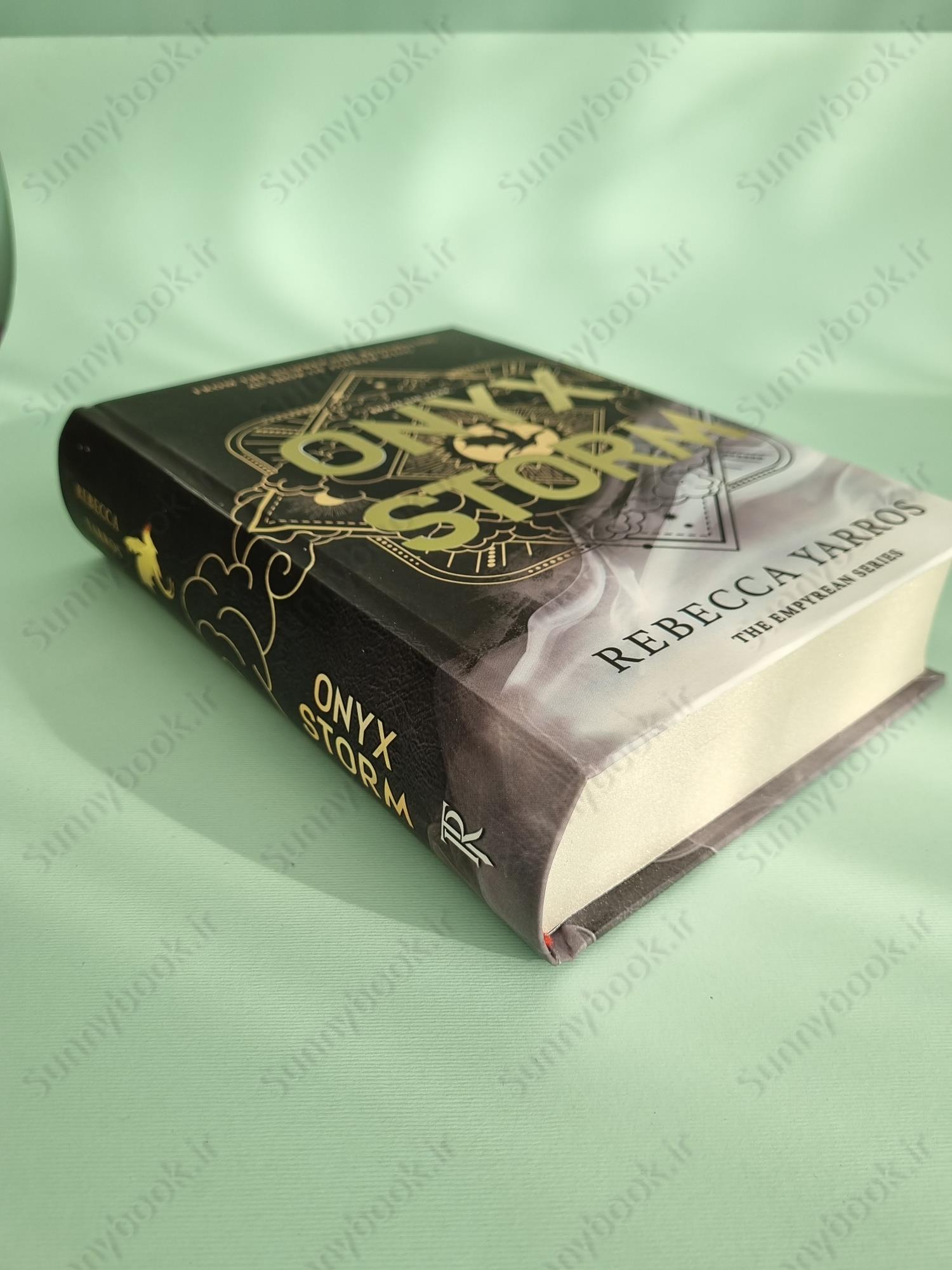 Onyx Storm (The Empyrean , 3) main 1 5