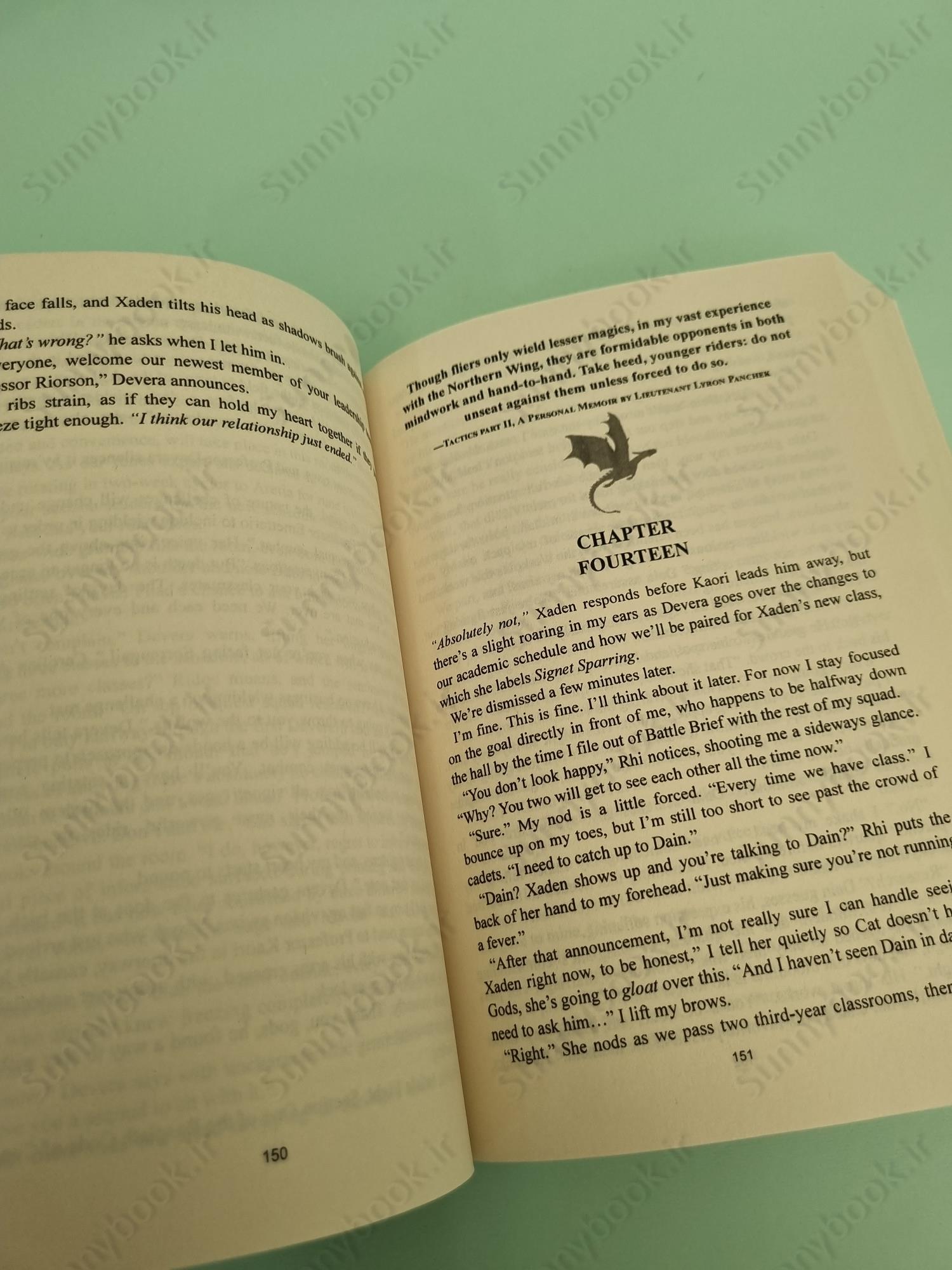 Onyx Storm (The Empyrean , 3) main 1 5