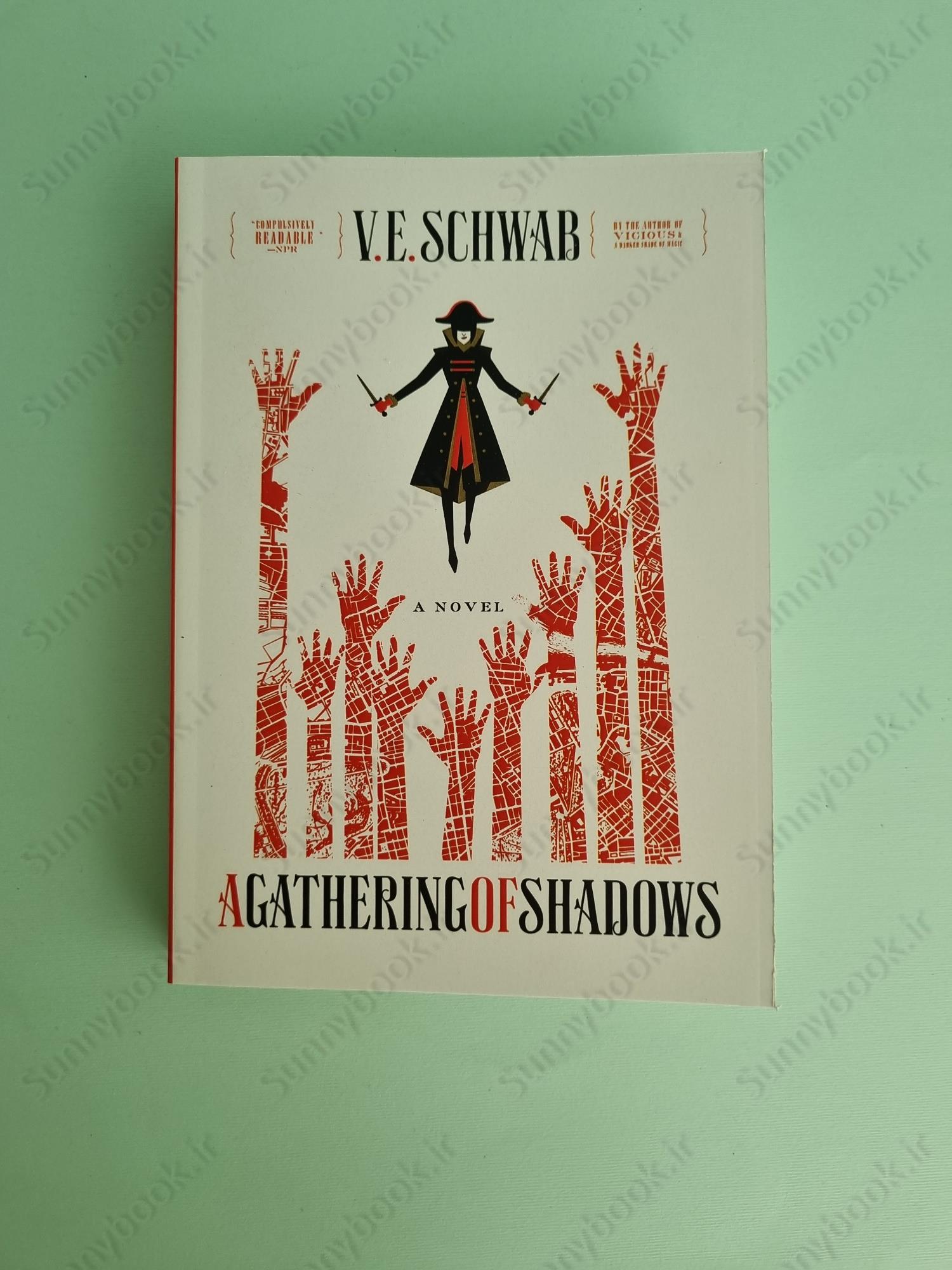 A Gathering of Shadows (Shades of Magic 2) main 1 2