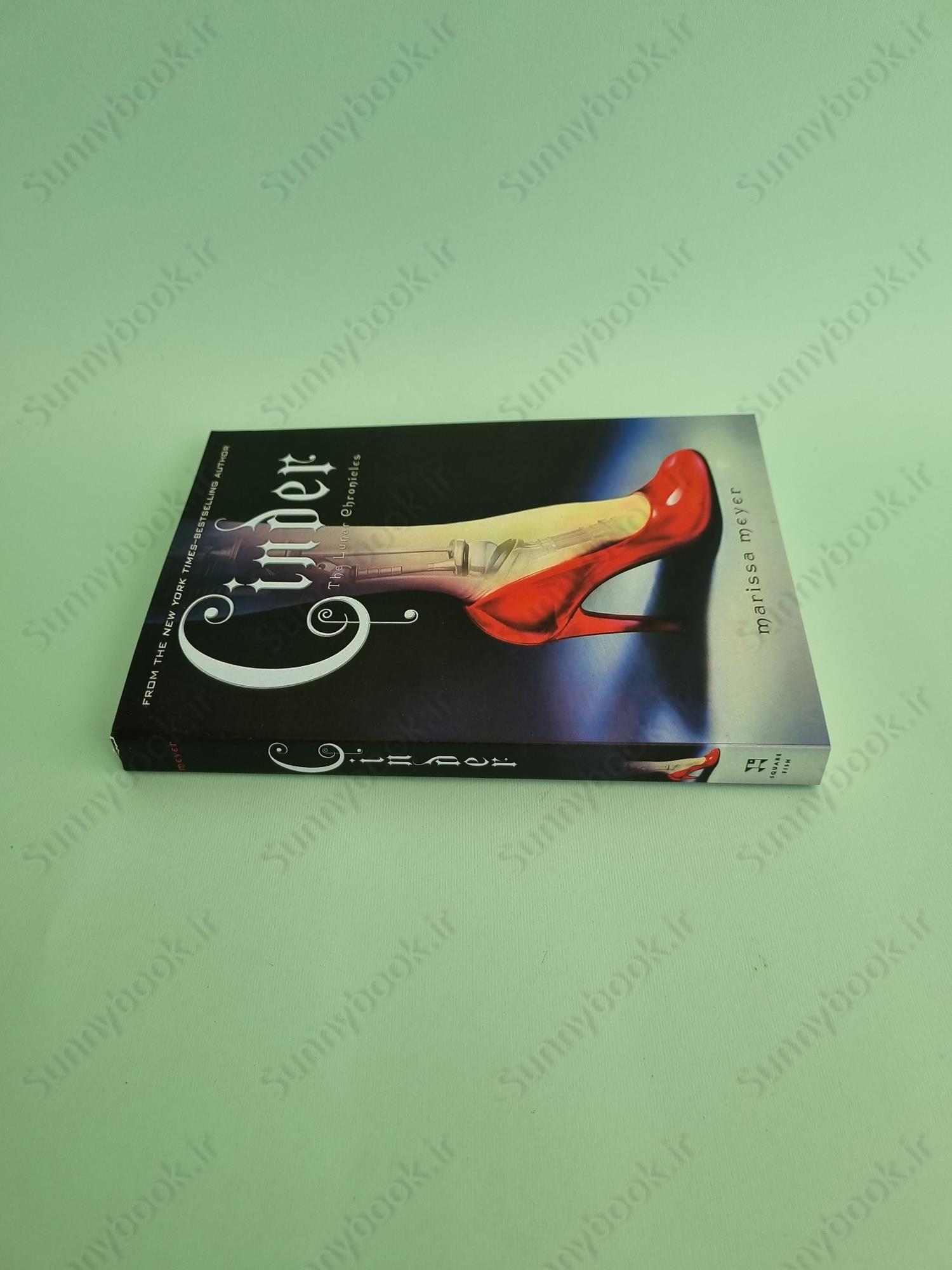 Cinder (The Lunar Chronicles 1) main 1 4