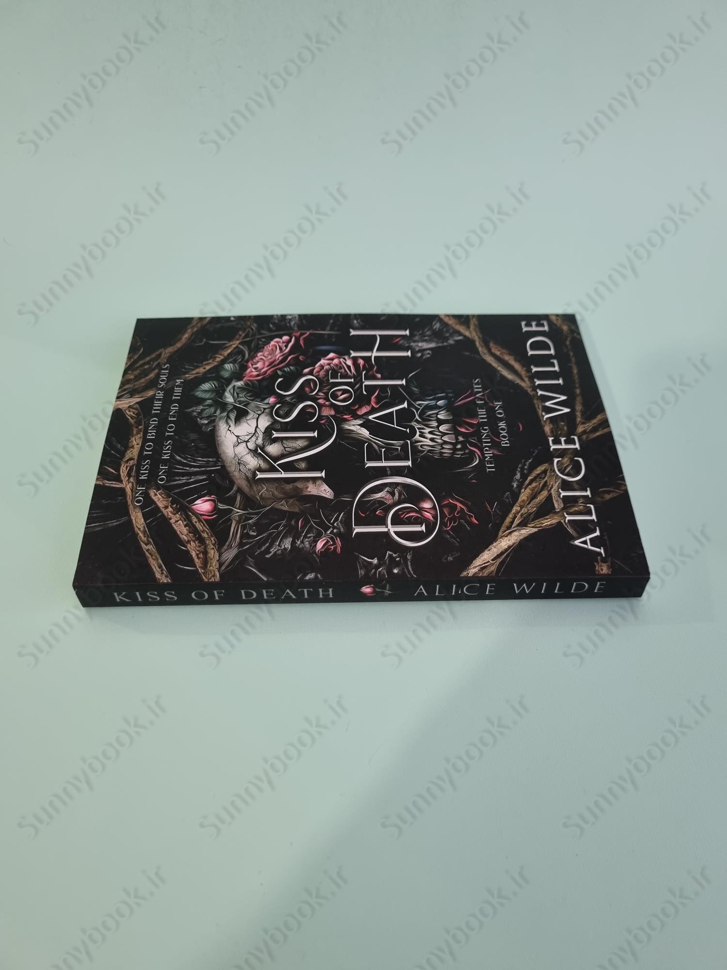 Kiss of Death: A Dark Gods and Monsters Fantasy Romance main 1 4