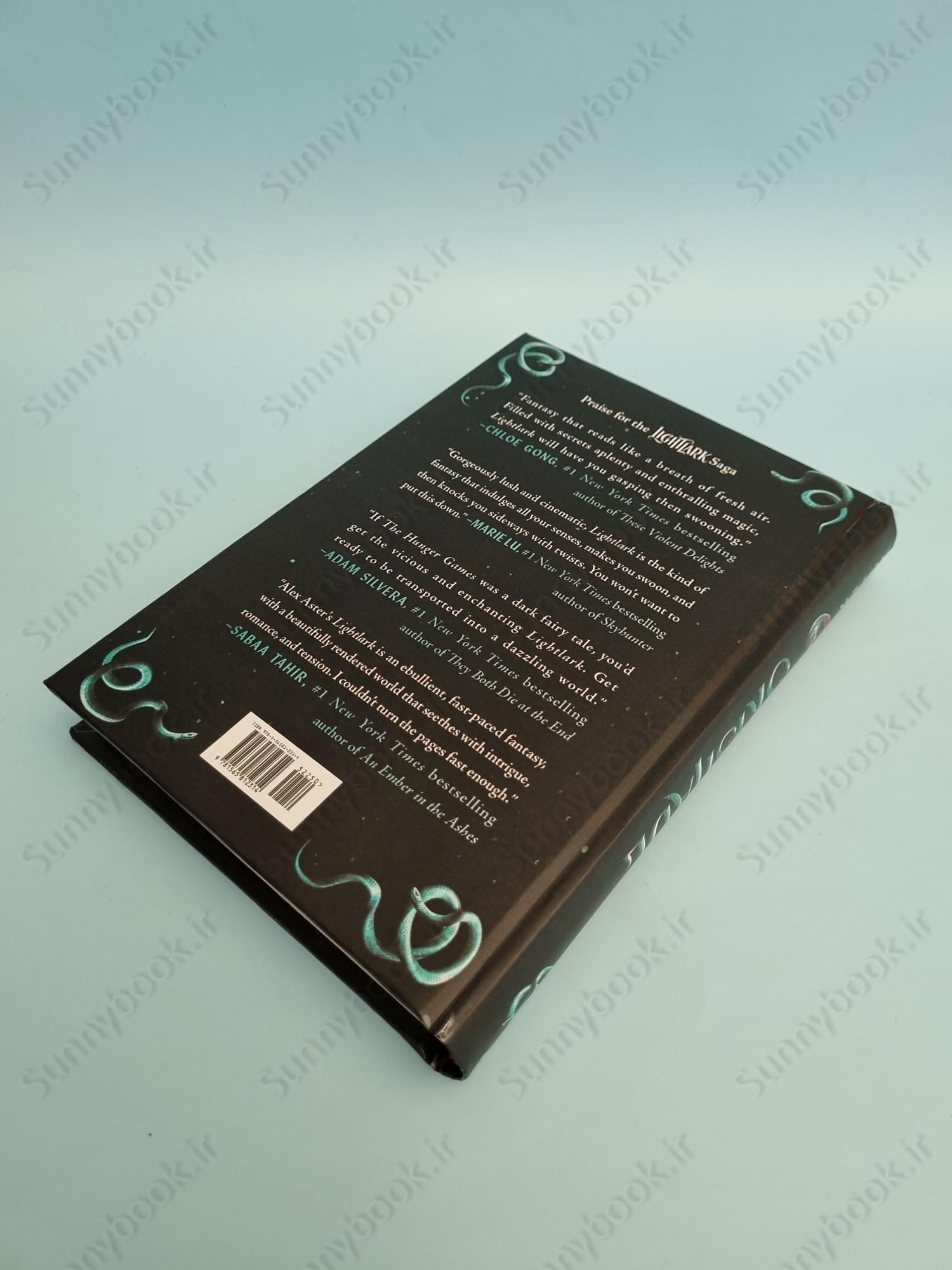 Skyshade (The Lightlark Saga Book 3) main 1 4