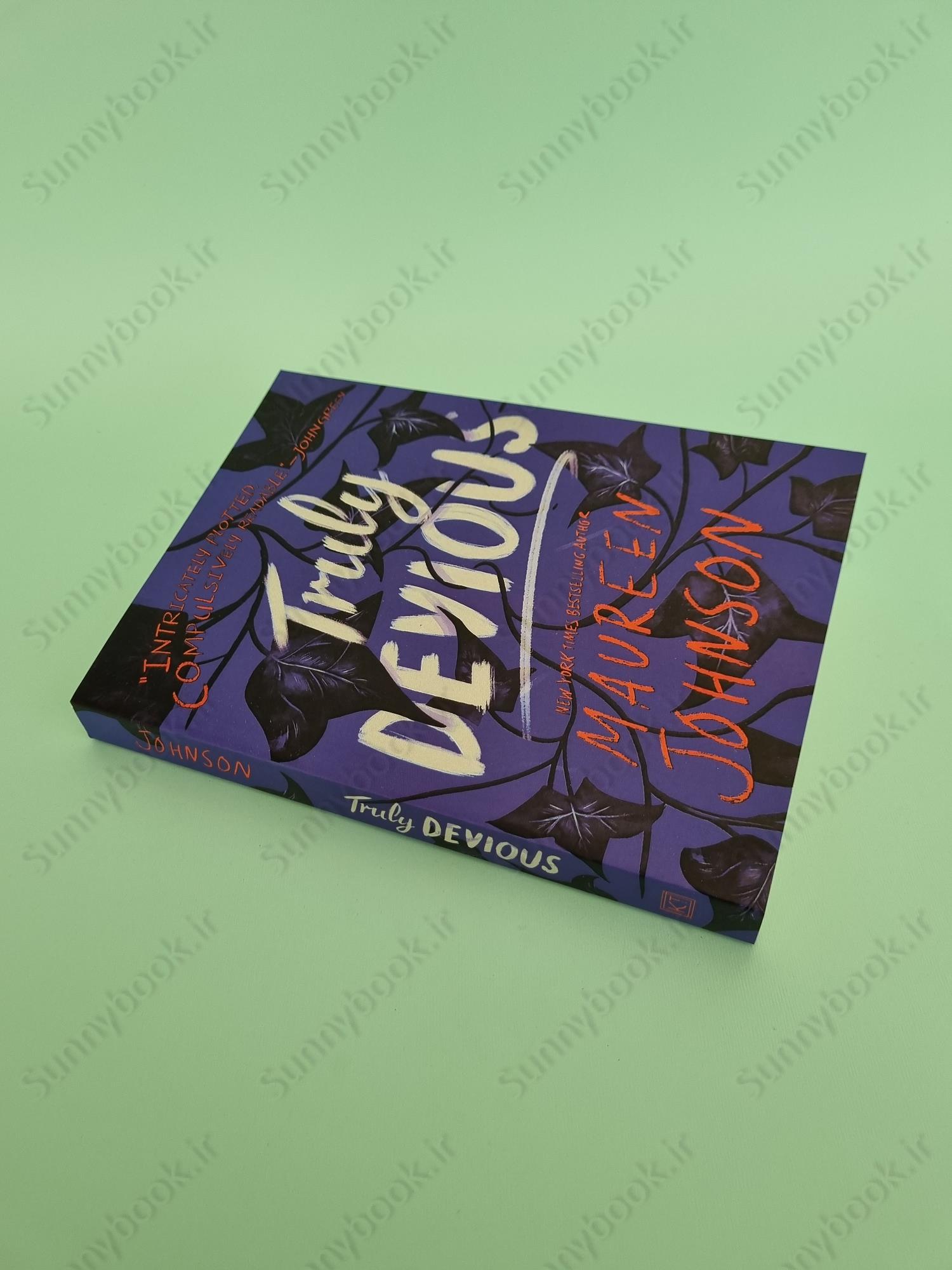 Truly Devious: A Mystery (Truly Devious, 1) main 1 3