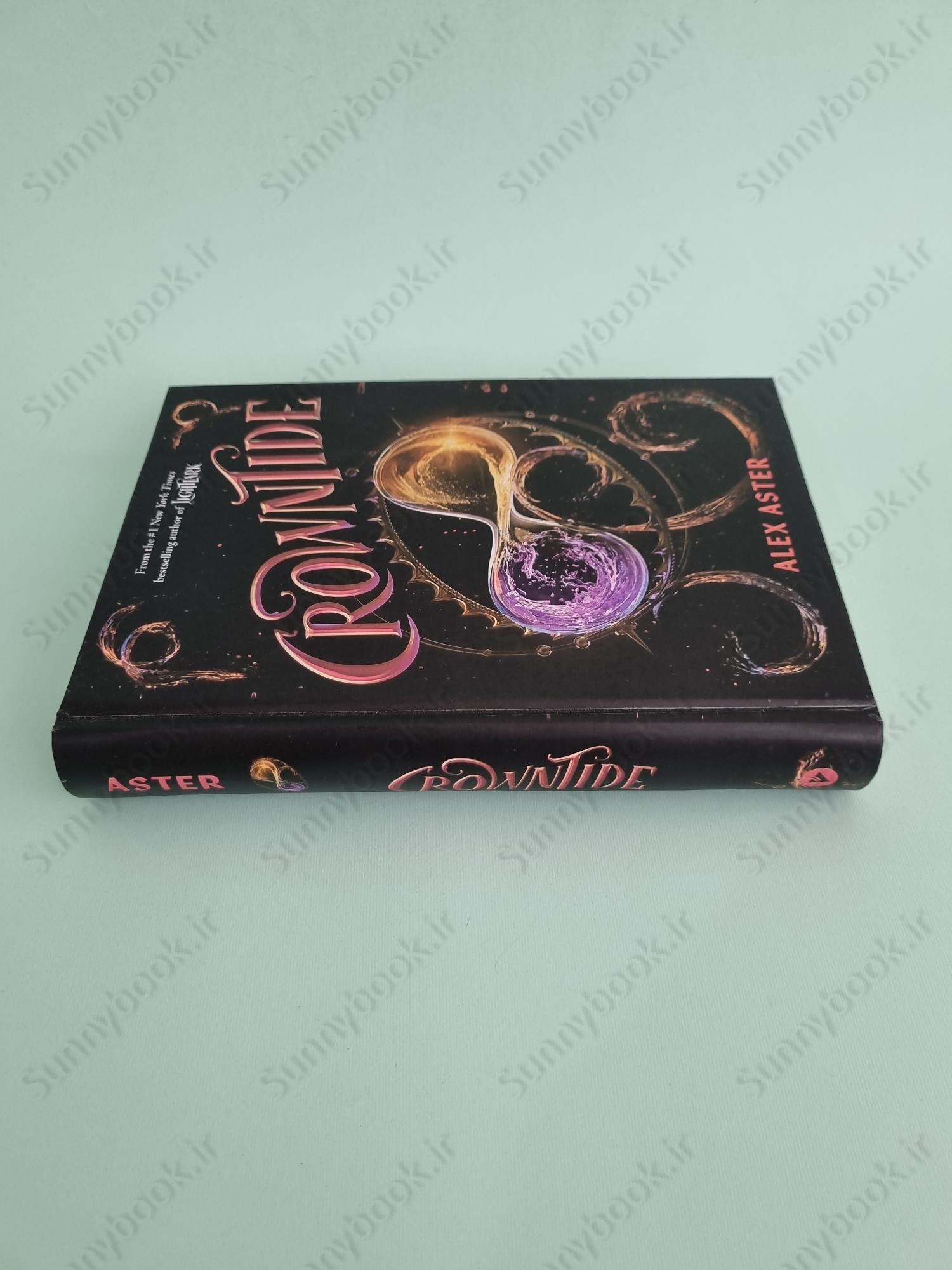 Crowntide (The Lightlark Saga Book 4) main 1 4