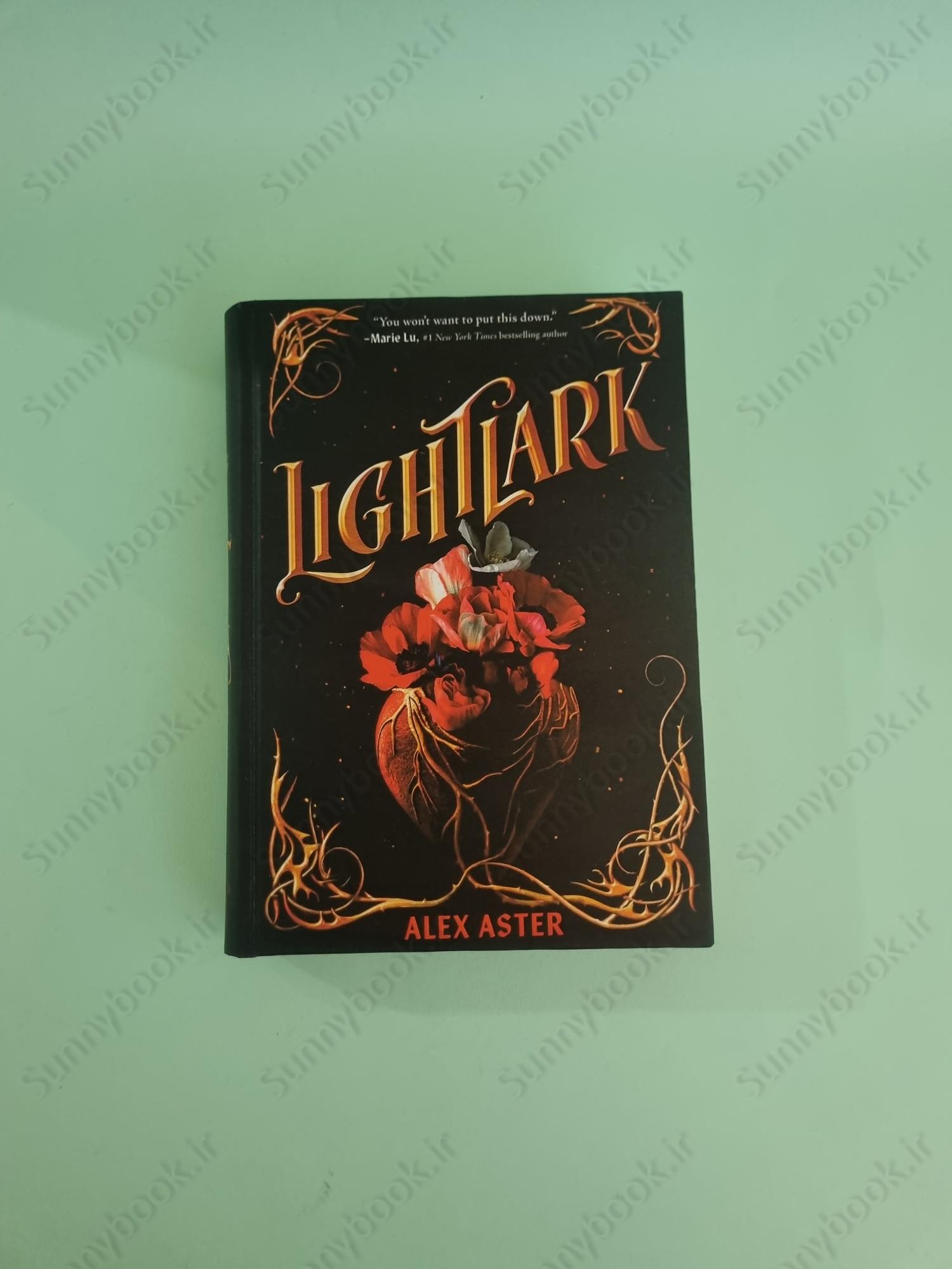 Lightlark (The Lightlark Saga Book 1) main 1 2