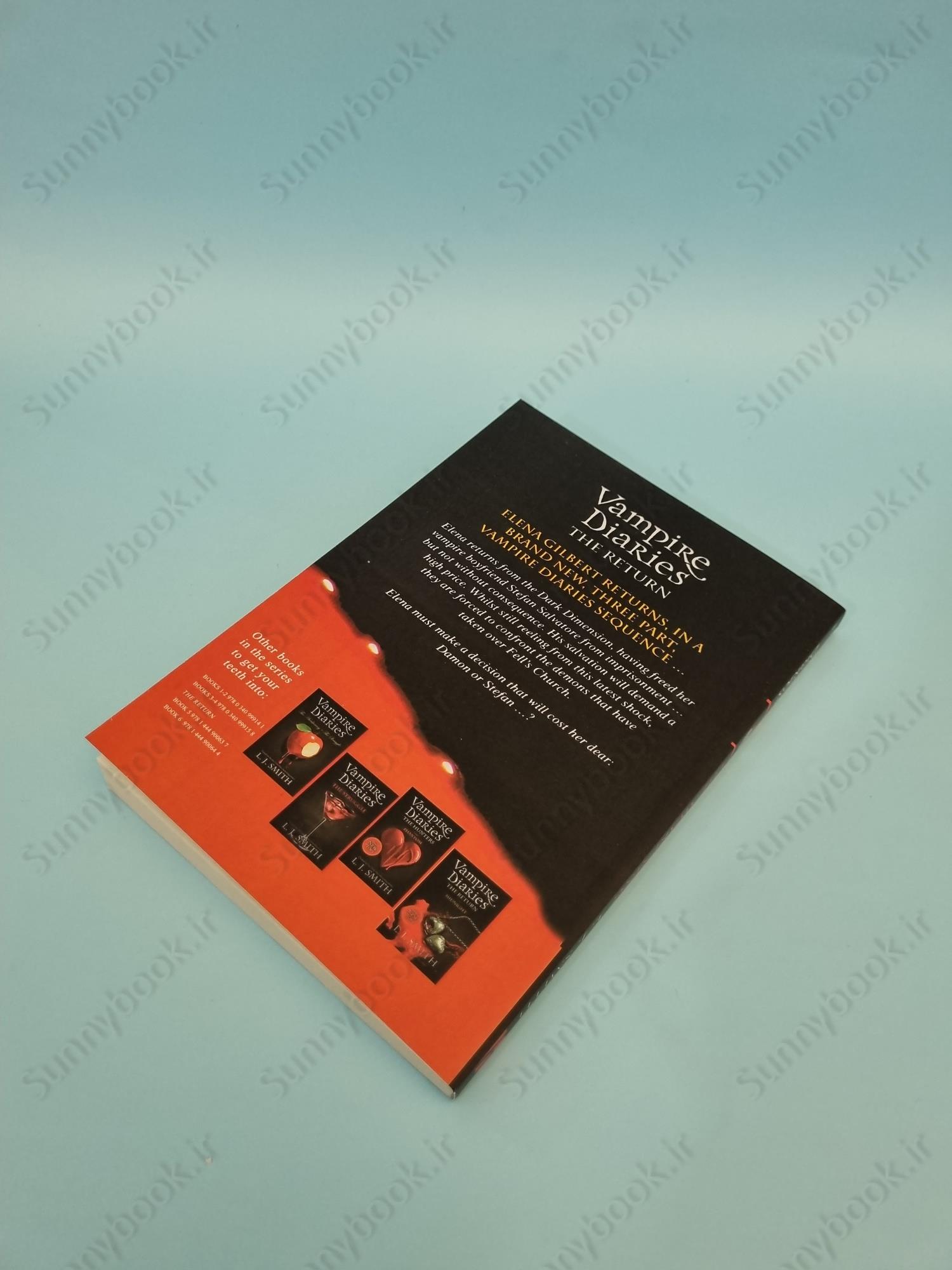 The Vampire Diaries: The Awakening: Book 1 main 1 5