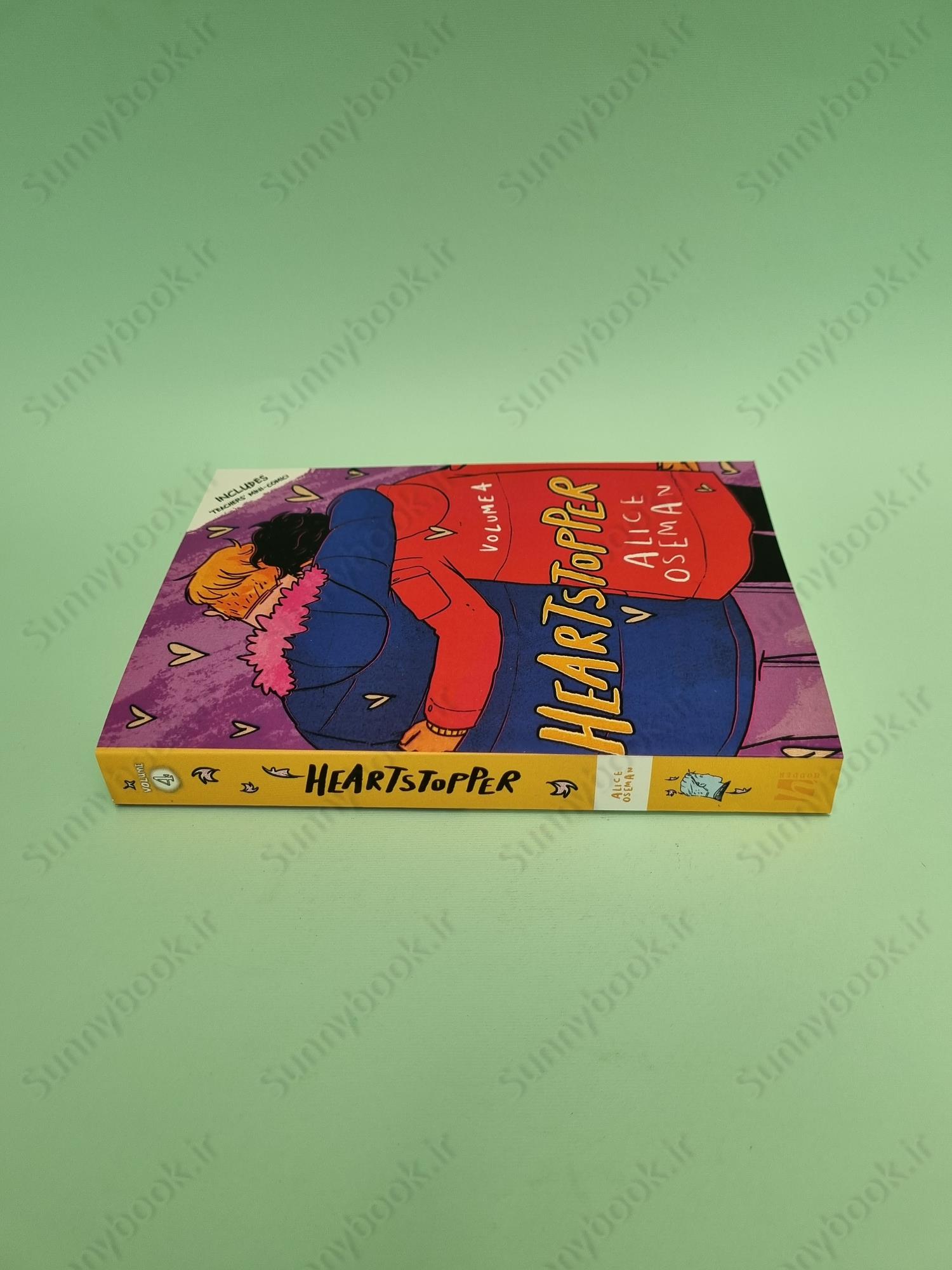 Heartstopper: Volume Four main 1 4