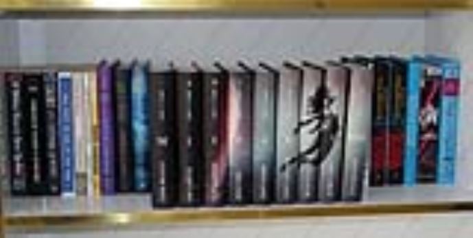 The Expanse (9 book series) thumb 2 6
