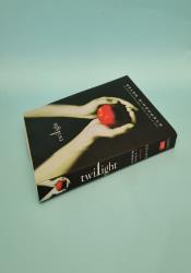 Twilight (The Twilight Saga 1) thumb 2 5