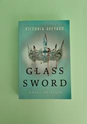 Glass Sword (Red Queen 2) thumb 1 2