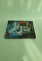 Daughter of the Siren Queen (Daughter of the Pirate King 2) thumb 1 4