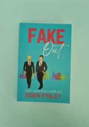 Fake Out (Fake Boyfriend 1) thumb 2 2