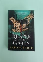 A Reaper at the Gates (An Ember in the Ashes 3) thumb 1 2
