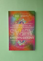 The Zenned Out Guide to Understanding Auras thumb 2 2