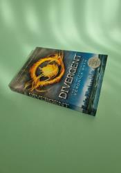 Divergent (Divergent Series, 1) Divergent (Divergent Series, 1) thumb 2 3