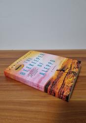 The Beekeeper of Aleppo thumb 1 3