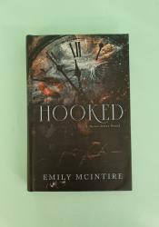 Hooked (Never After 1) thumb 2 2