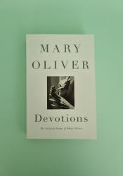 Devotions: The Selected Poems of Mary Oliver thumb 1 2