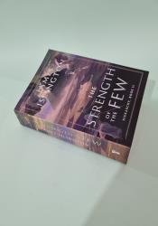 The Strength of the Few (Hierarchy Book 2) thumb 1 3